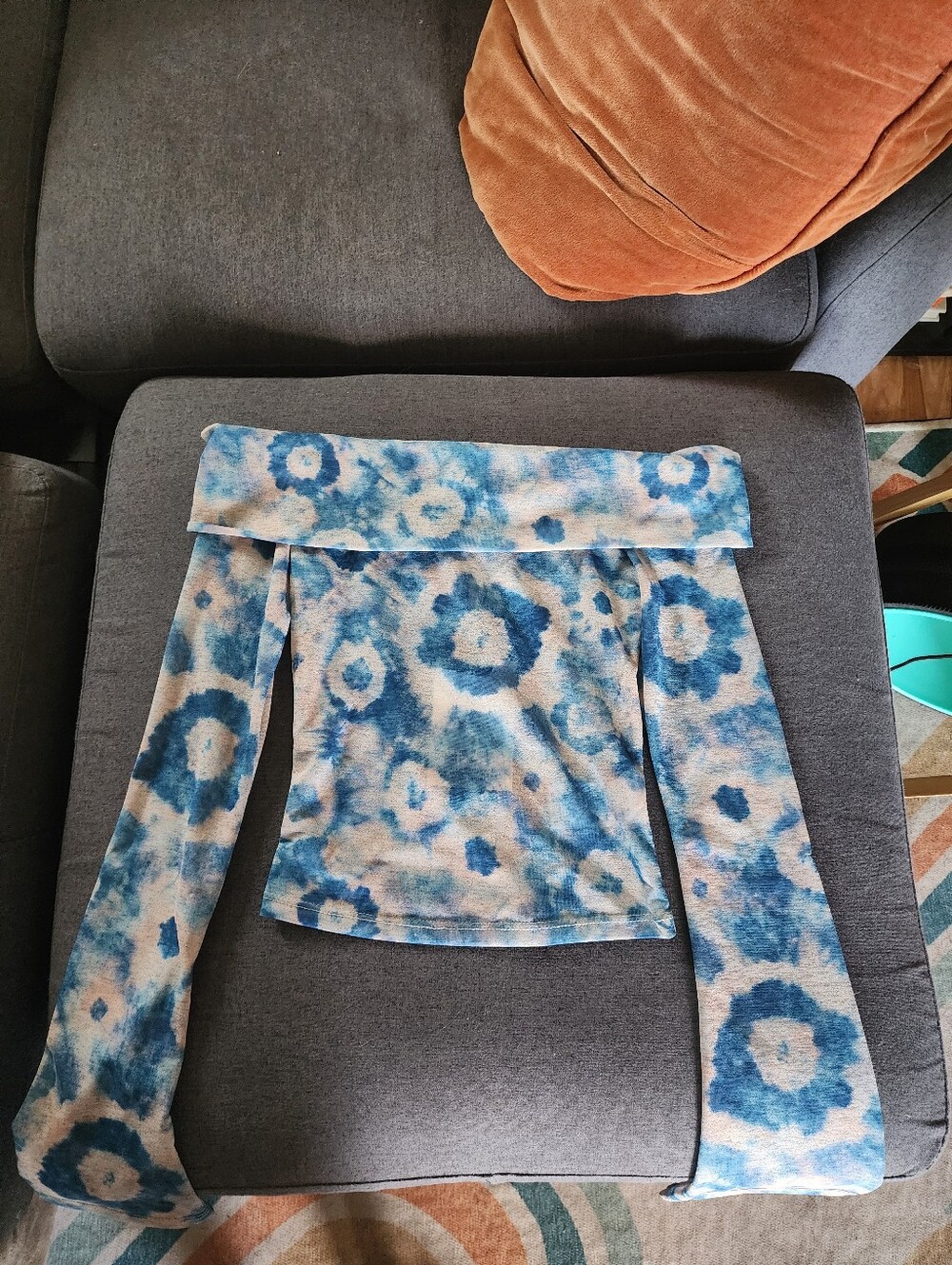 BNWT Urban Renewal Top